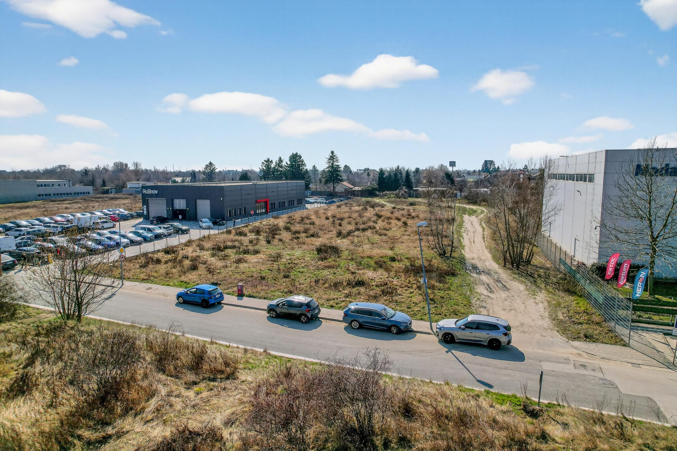 Predaj priemyselného pozemku — Ružinov, ul. Pod Gaštanmi